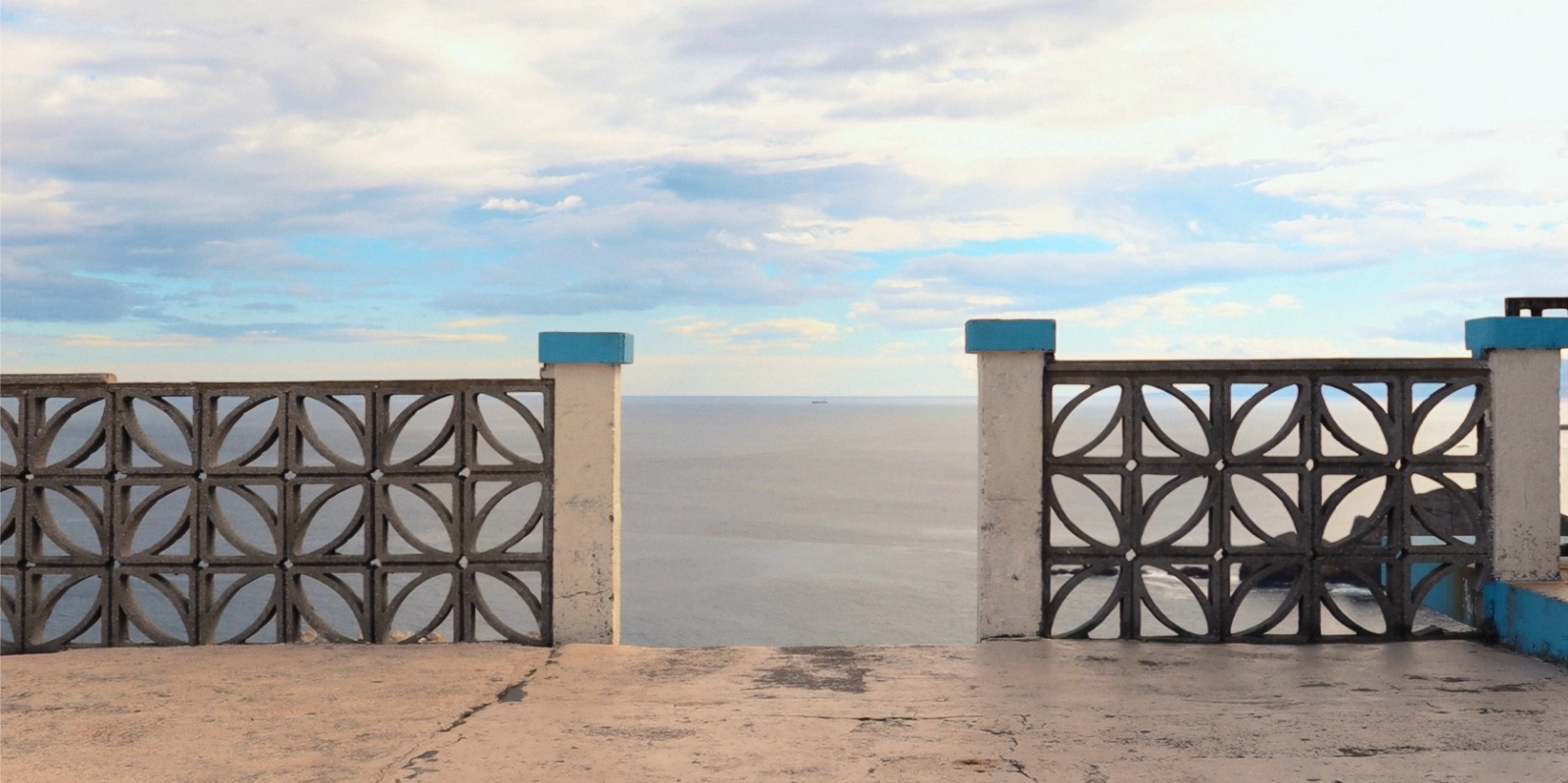 Vista del Cabo Peñas en Asturias, uno de los paisajes centrales del cortometraje Saltar de Lía Lugilde
