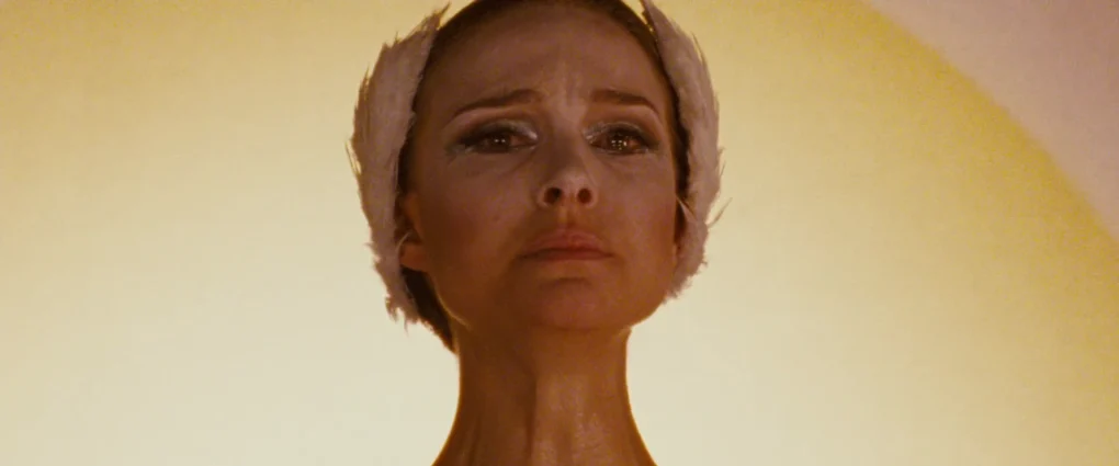 Natalie Portman como Nina en un primer plano de El cisne negro (2010).